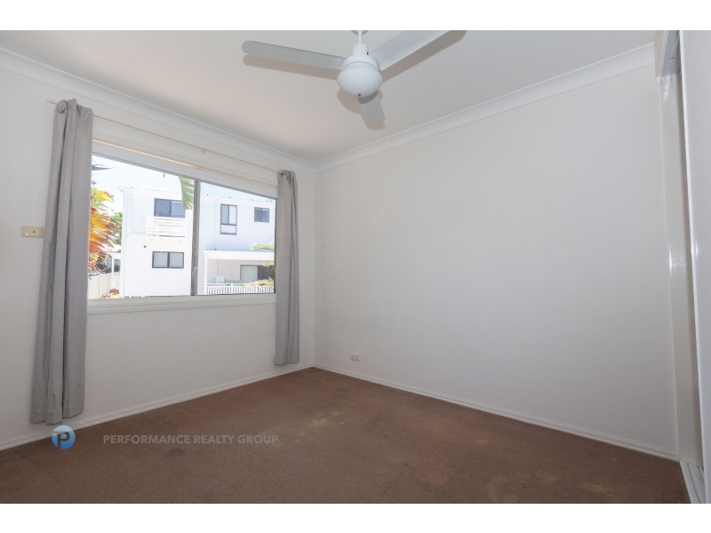 9 Beeka Street, Labrador QLD 4215