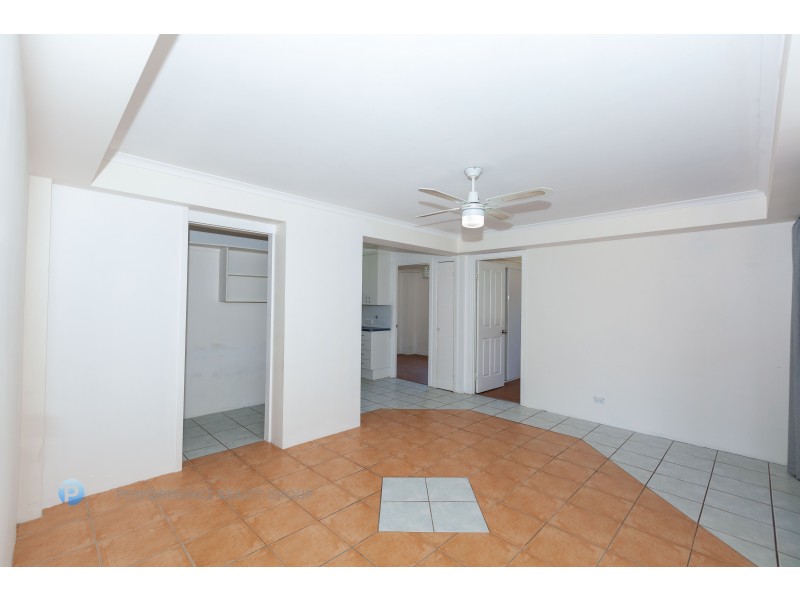 9 Beeka Street, Labrador QLD 4215