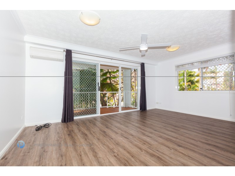7/32 Second Avenue, Broadbeach QLD 4218