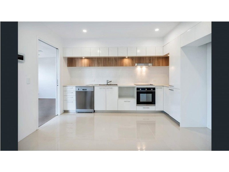 605/9 Hooker Boulevard, Broadbeach QLD 4218