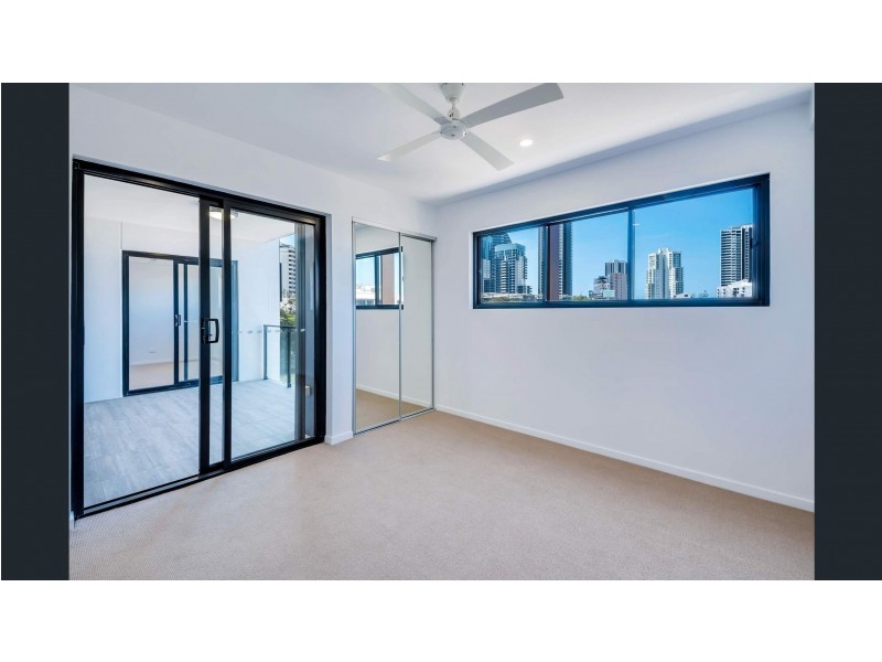 605/9 Hooker Boulevard, Broadbeach QLD 4218