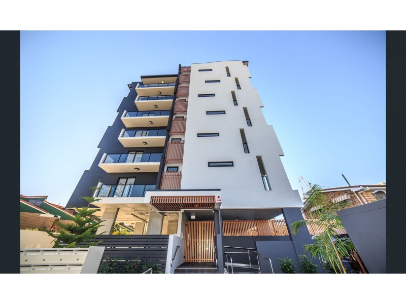 605/9 Hooker Boulevard, Broadbeach QLD 4218