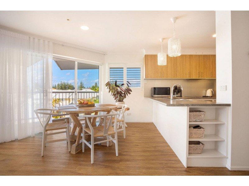 63/16 Crescent Avenue, Mermaid Beach QLD 4218