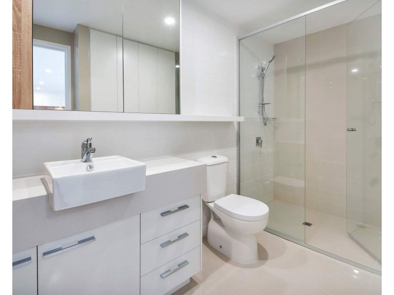 605/9 Hooker Boulevard, Broadbeach QLD 4218