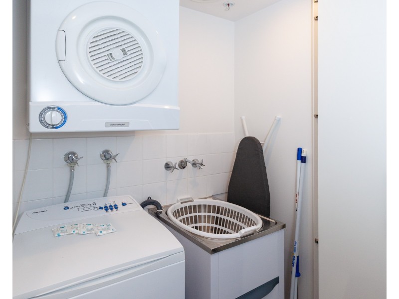 22205/3113 Surfers Paradise Boulevard, Surfers Paradise QLD 4217