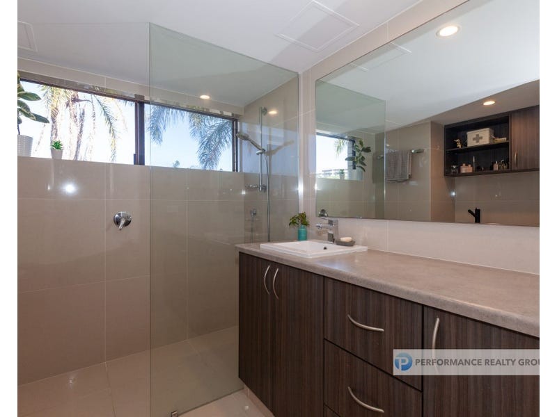 6/7 Lavarack Road, Mermaid Beach QLD 4218