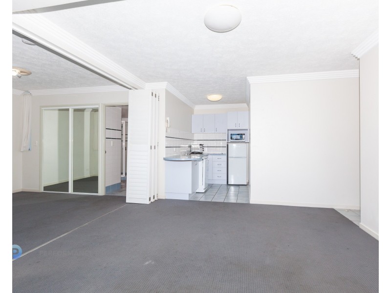 10/13 Anne Avenue, Broadbeach QLD 4218