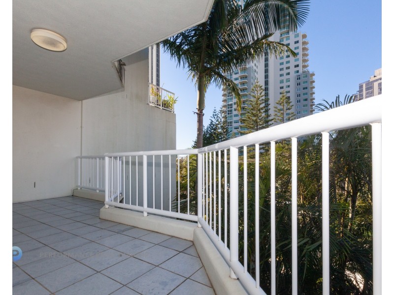 10/13 Anne Avenue, Broadbeach QLD 4218