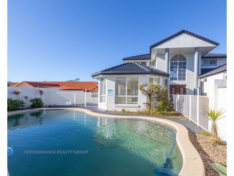 31 Meadowlake Drive, Carrara QLD 4211
