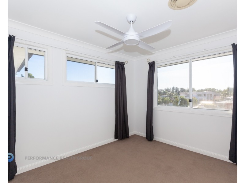 31 Meadowlake Drive, Carrara QLD 4211