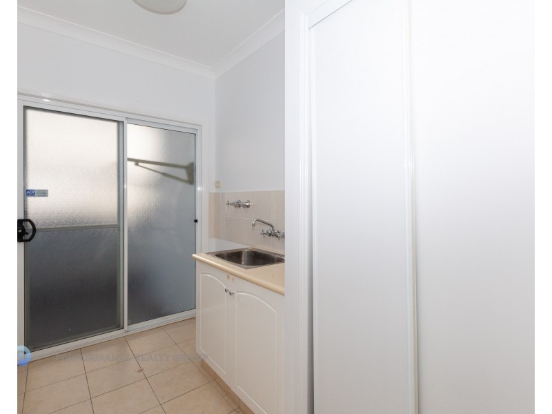 31 Meadowlake Drive, Carrara QLD 4211