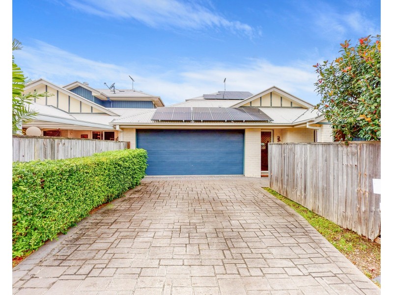 2/2 Fimbriata Court, Ormeau QLD 4208