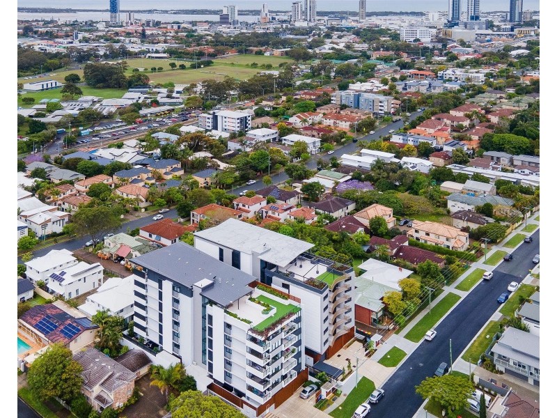 301/135 Eugaree Street, Southport QLD 4215