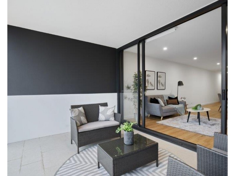 401/135 Eugaree Street, Southport QLD 4215