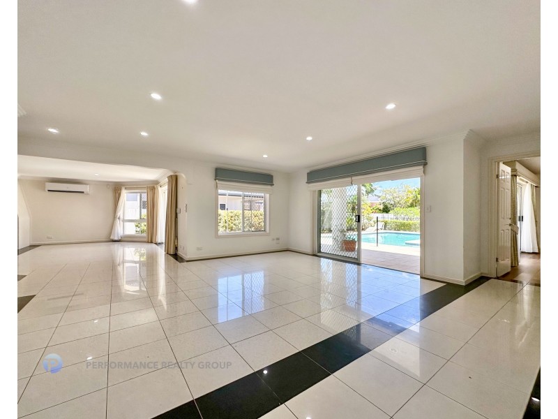 5 Cheval Court, Benowa Waters QLD 4217