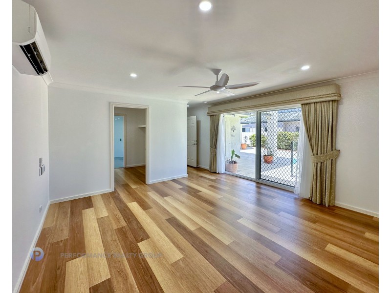 5 Cheval Court, Benowa Waters QLD 4217