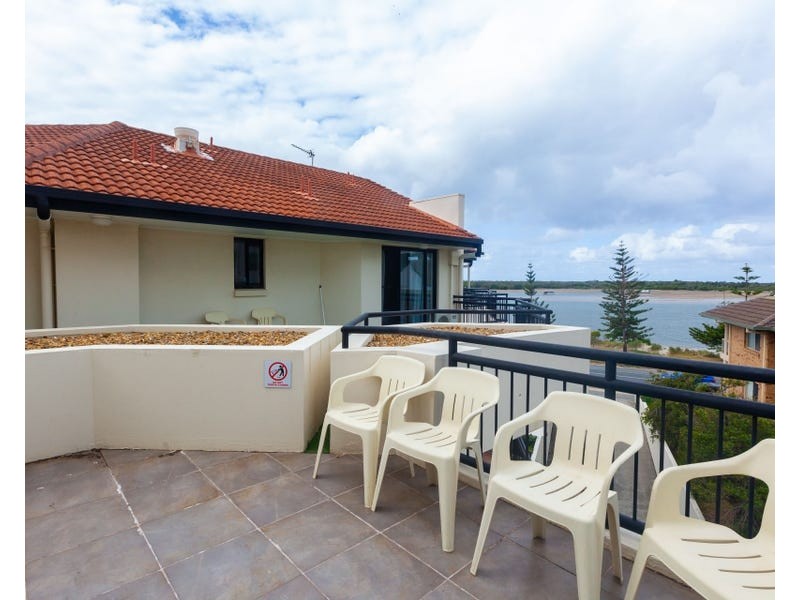 31/452 Marine Parade, Biggera Waters QLD 4216