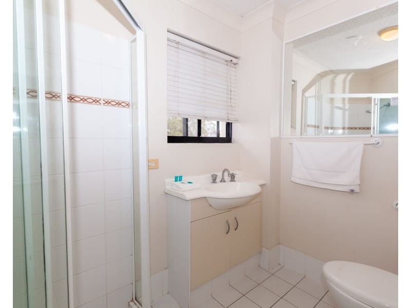 31/452 Marine Parade, Biggera Waters QLD 4216