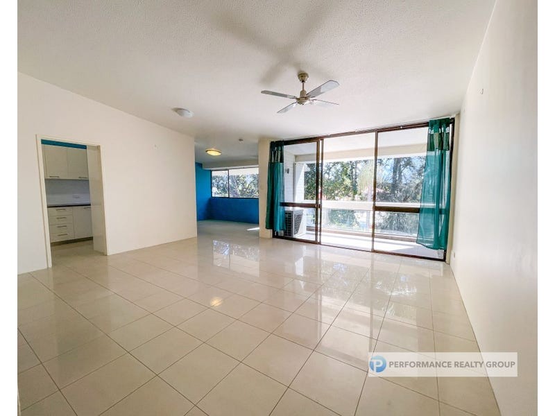 10/26 Holland Court, Broadbeach Waters QLD 4218