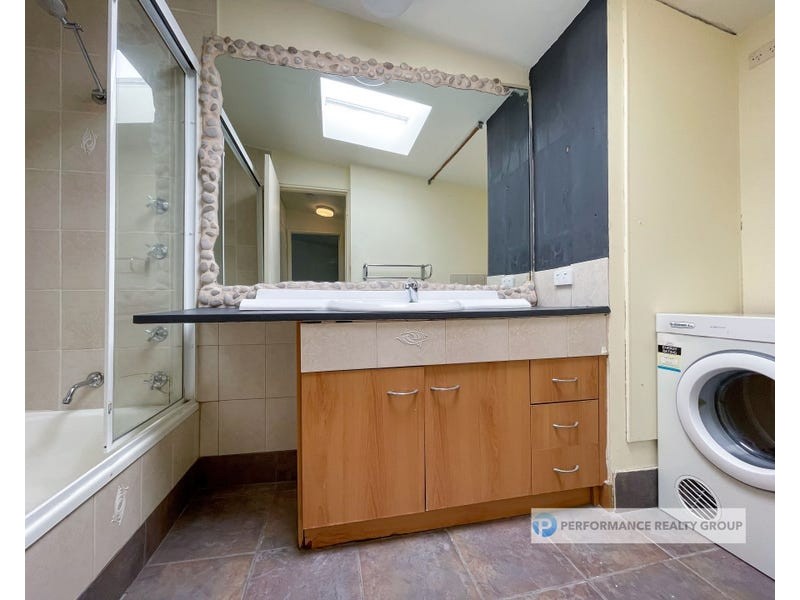 10/26 Holland Court, Broadbeach Waters QLD 4218