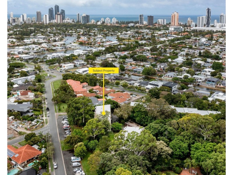 10/26 Holland Court, Broadbeach Waters QLD 4218