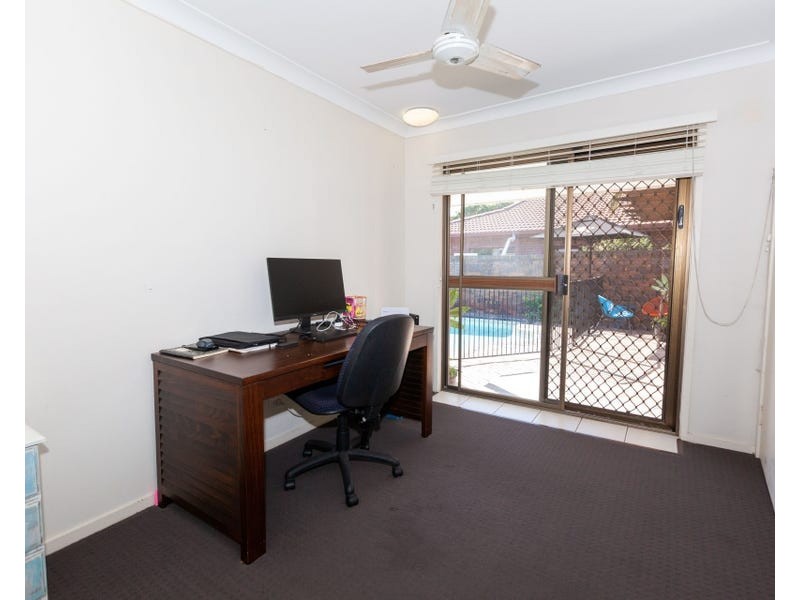 54 Markeri Street, Mermaid Waters QLD 4218