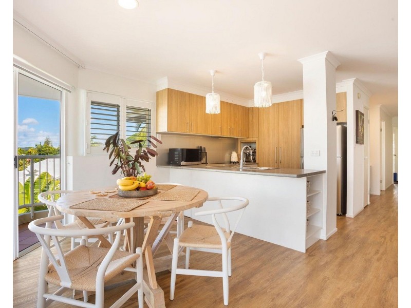 63/16 Crescent Avenue, Mermaid Beach QLD 4218