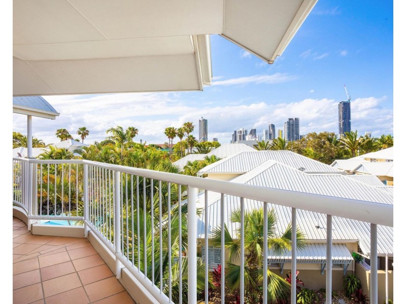 63/16 Crescent Avenue, Mermaid Beach QLD 4218