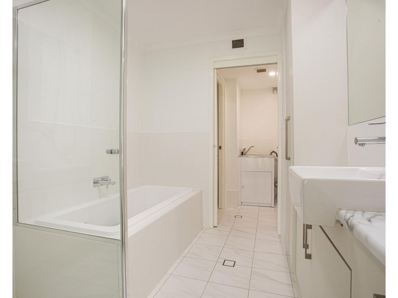 63/16 Crescent Avenue, Mermaid Beach QLD 4218