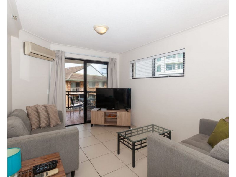 31/452 Marine Parade, Biggera Waters QLD 4216