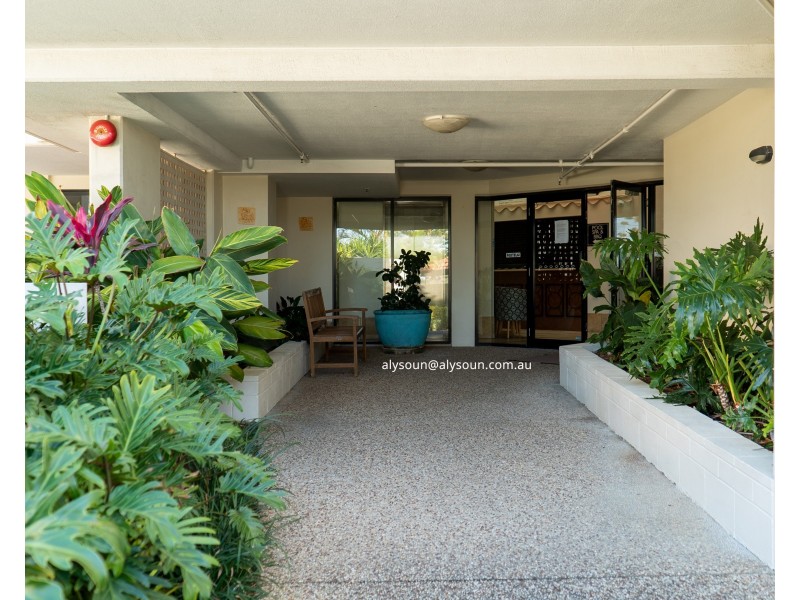 31/452 Marine Parade, Biggera Waters QLD 4216