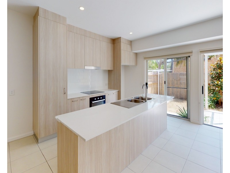 15/138 Central Street, Labrador QLD 4215