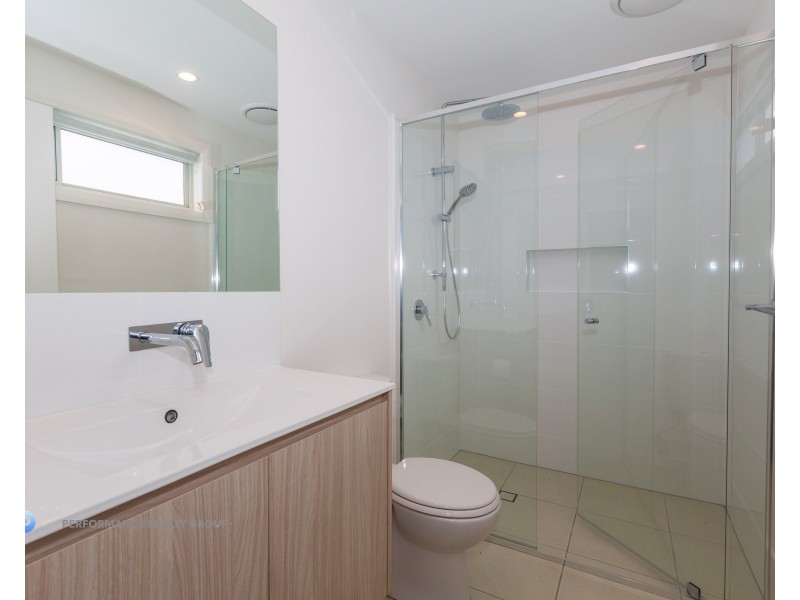 15/138 Central Street, Labrador QLD 4215