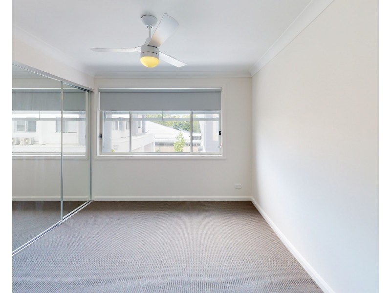 15/138 Central Street, Labrador QLD 4215
