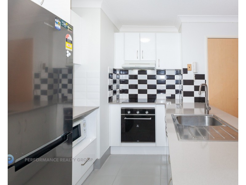 20/20 Anne Avenue, Broadbeach QLD 4218