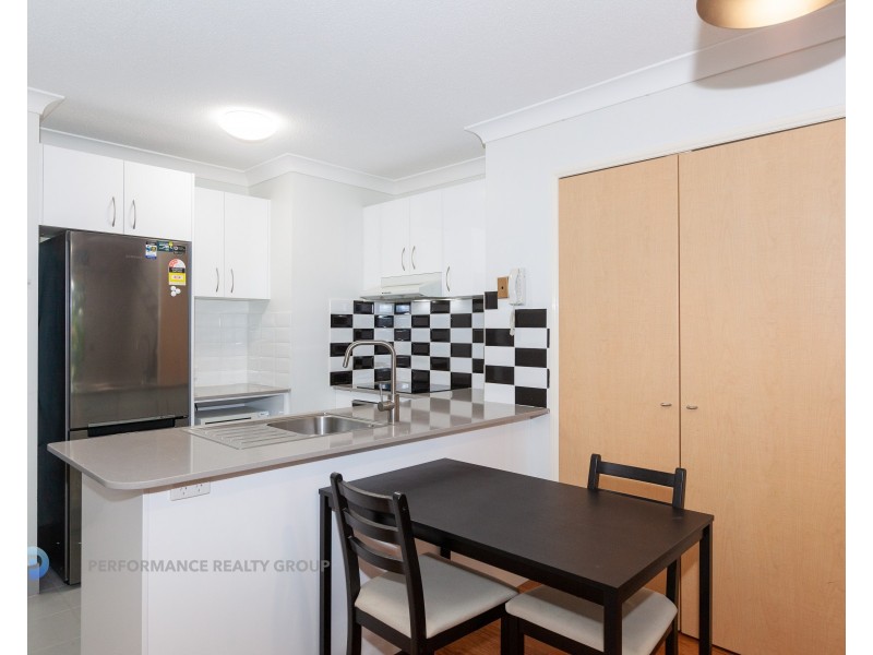 20/20 Anne Avenue, Broadbeach QLD 4218