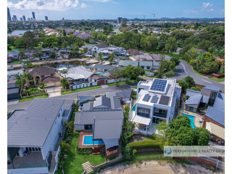 2 Cedar Place, Broadbeach Waters QLD 4218