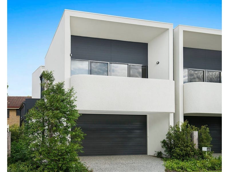 2/37 Magnoli Circuit, Palm Beach QLD 4221