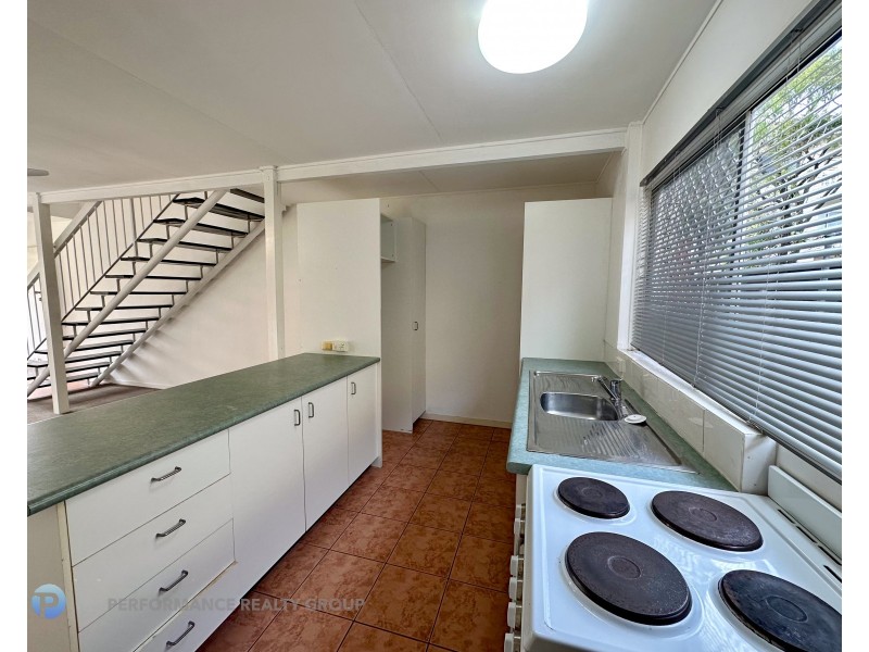 9/6 Stanhill Drive, Surfers Paradise QLD 4217