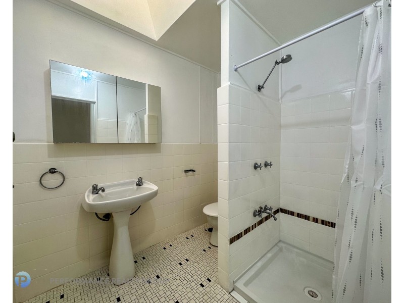 9/6 Stanhill Drive, Surfers Paradise QLD 4217