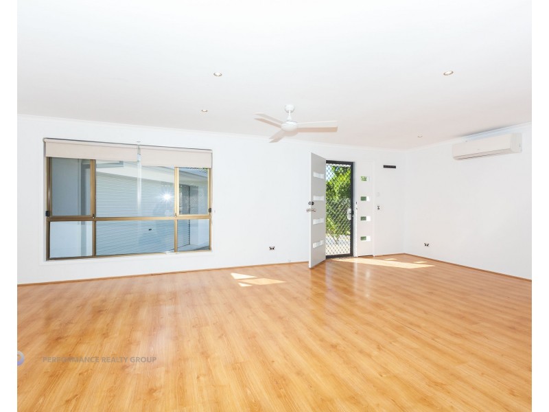 5 Musical Court, Oxenford QLD 4210