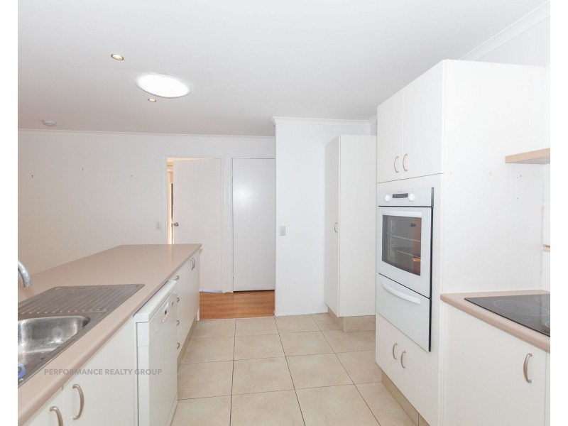 5 Musical Court, Oxenford QLD 4210