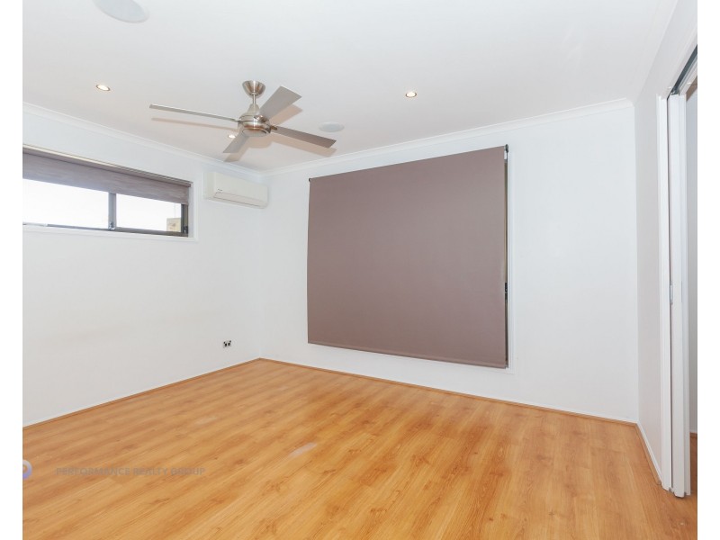 5 Musical Court, Oxenford QLD 4210