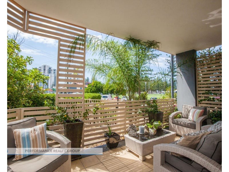 2/160 Surf Parade, Broadbeach QLD 4218