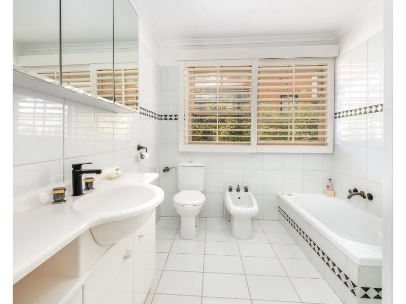 1/6 Francis Street, Mermaid Beach QLD 4218