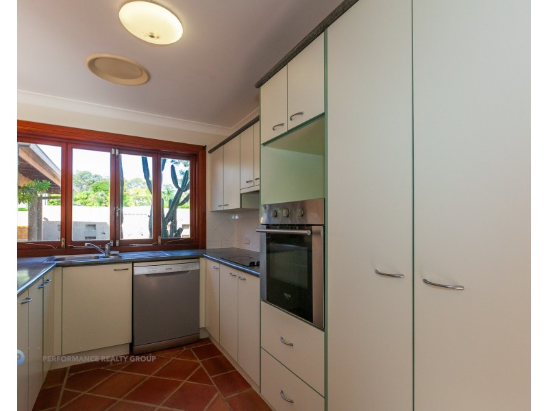 3 Abby Crescent, Ashmore QLD 4214