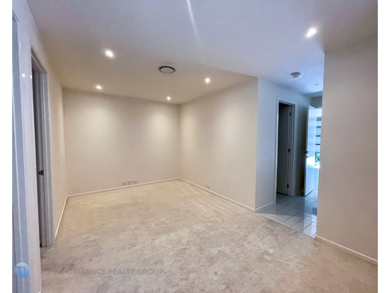 2/37 Magnoli Circuit, Palm Beach QLD 4221