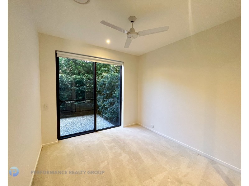 2/37 Magnoli Circuit, Palm Beach QLD 4221