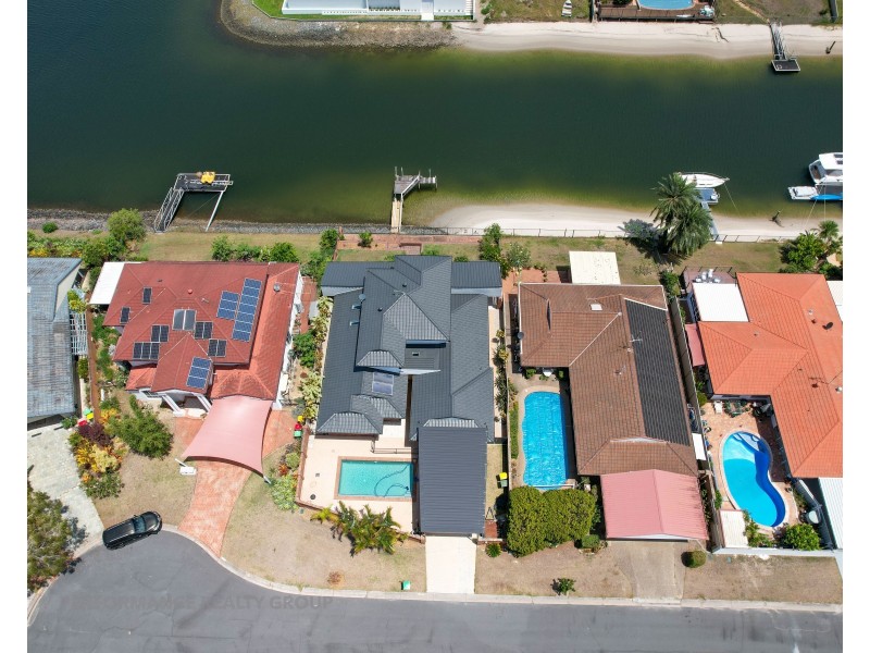 33 Firmin Court, Mermaid Waters QLD 4218