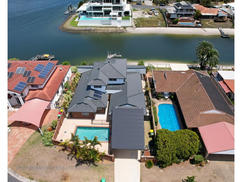 33 Firmin Court, Mermaid Waters QLD 4218